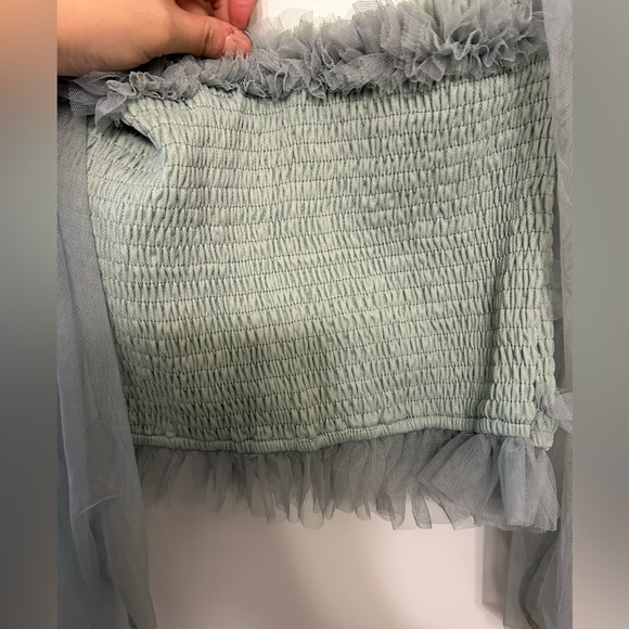 MABLE Ruffled Off-The-Shoulder Crop Top - Picture 8 of 9